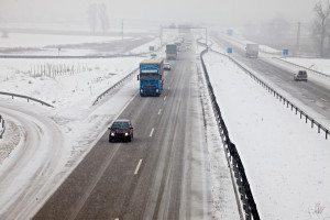 Highway traffic in heavy snowfall